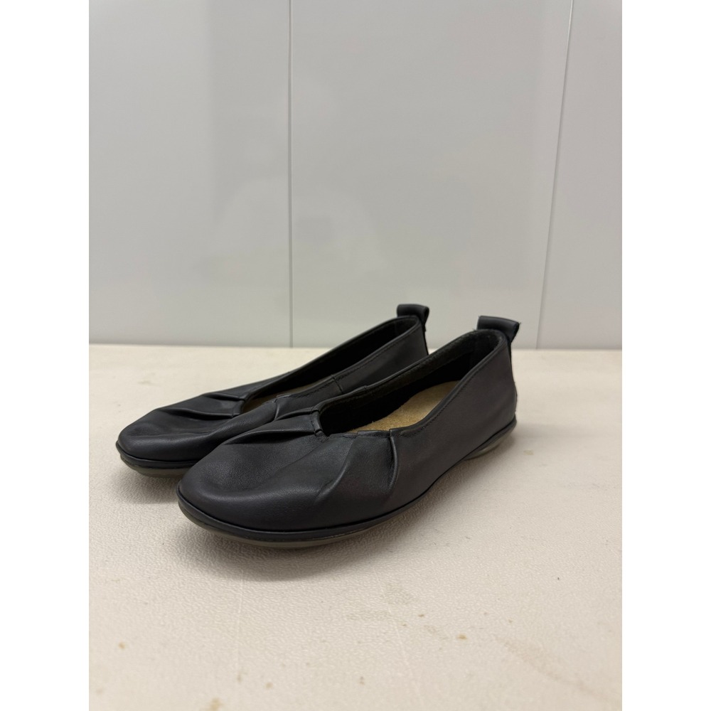 Camper Right Nina Black Leather Ballet Flats Pleated Round Toe Shoes Size 37